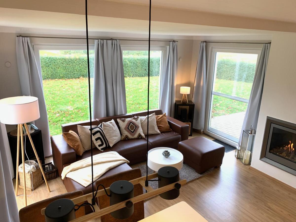 Blick Ins Gruene- Premium-fewo Apartment Goehren-Lebbin
